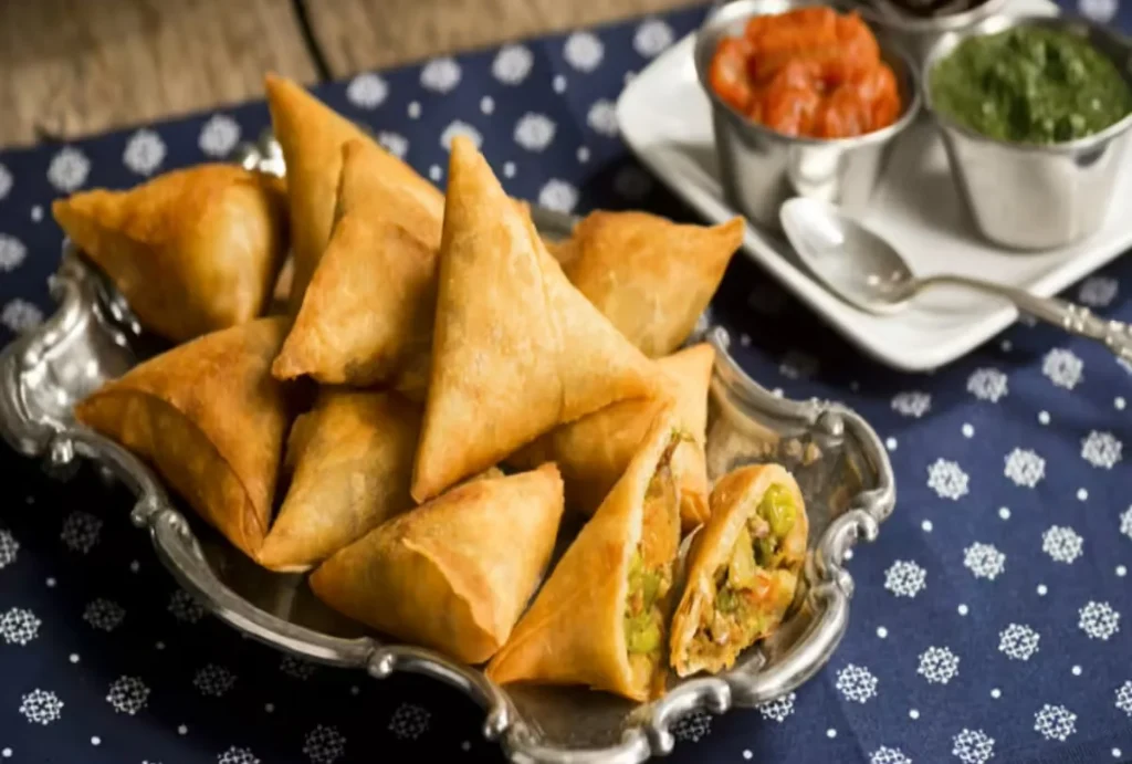 Vegetable Samosa / Sebzeli Üçgen Samosa