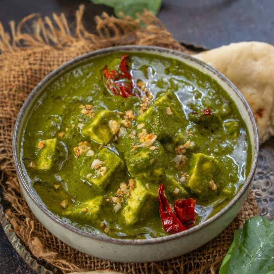 PALAK PANEER (PEYNİRLİ ISPANAK)