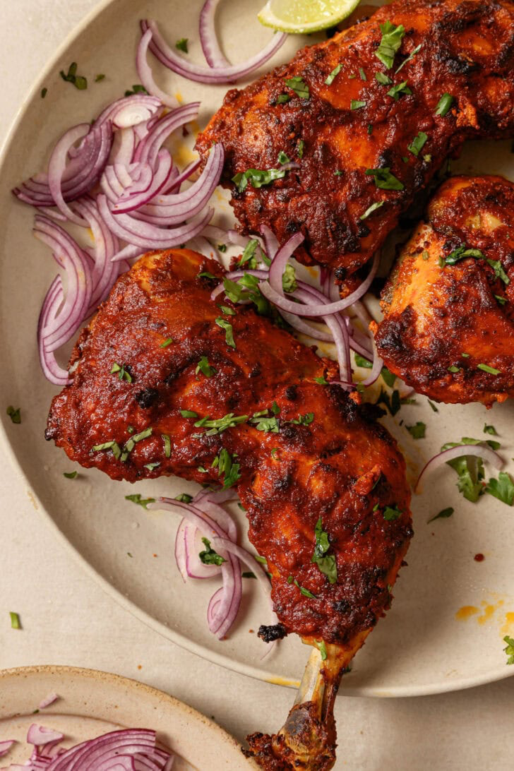 TANDOORI CHICKEN (BONE)(KEMİKLİ TAVUK ŞİŞ)