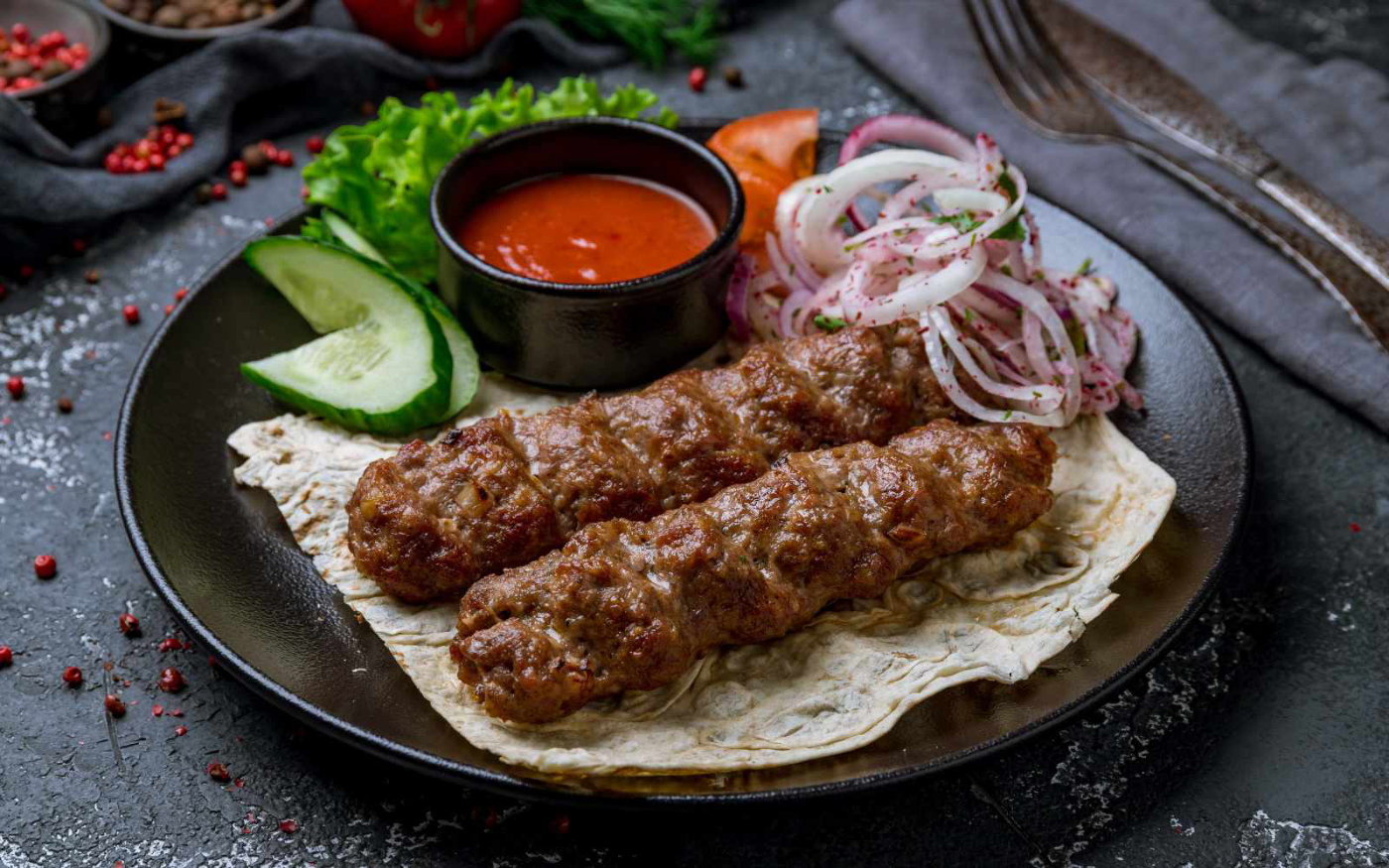 LAMB SEEKH KABAB (KUZU KIYMALI KEBAP)